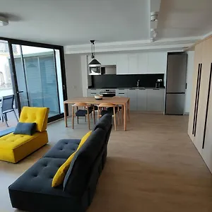https://rutlla-10.topcostabravahotels.com
